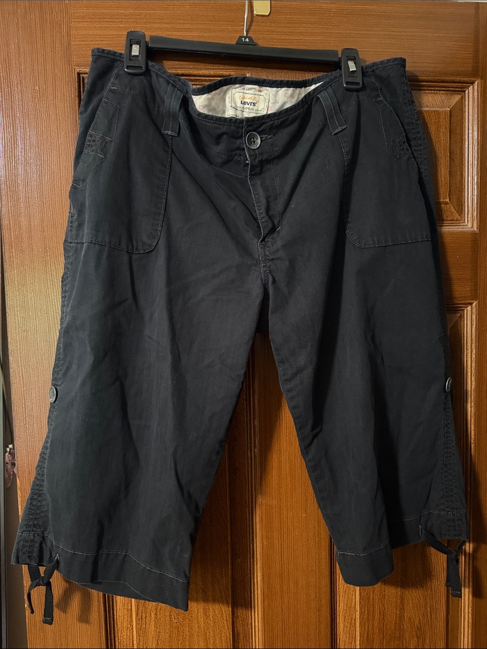 Levi's Black Men's Cargo Capris